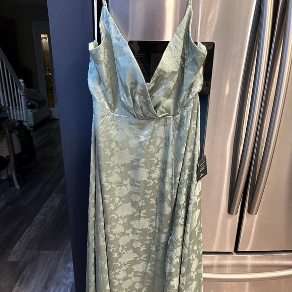 Silky High Slit Gown - Picture 6 of 6